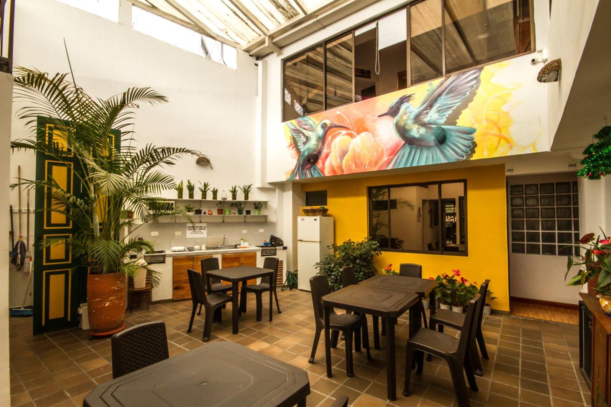 Hostal De La 57 Manizales Exterior photo